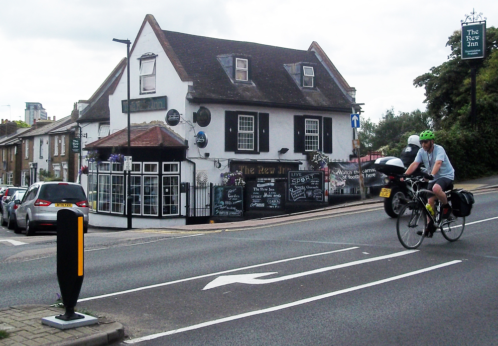 new-inn-brentford.jpg
